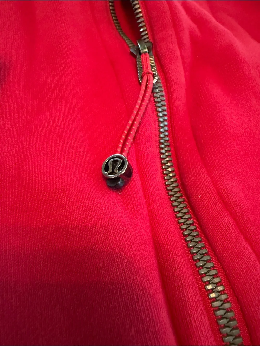 lululemon athletica jacket zipper owned
